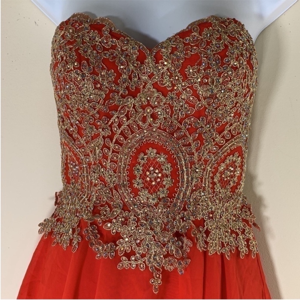 Red Strapless Tulle Party Dress with Gold Embellished Bodice. 4. NWT. - Picture 5 of 13